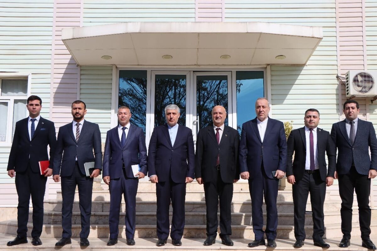 4 noyabr 2025-də İranın Azərbaycandakı səfiri Müctəba Dəmirçilu ‘Cahan Şirkətlər Qrupu’nu ziyarət edib.